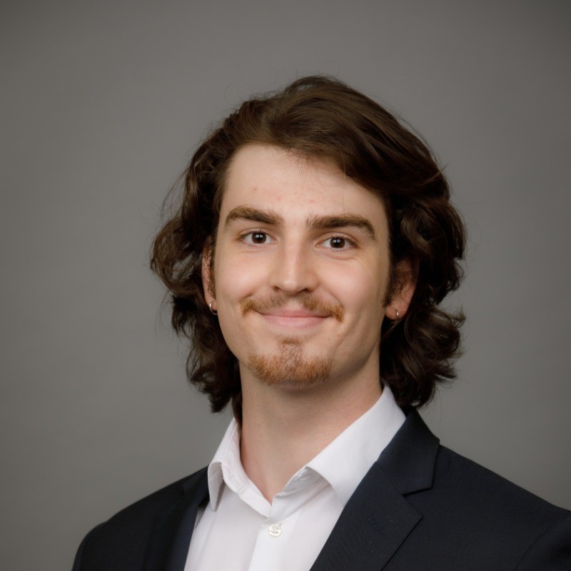 Reid McLain headshot